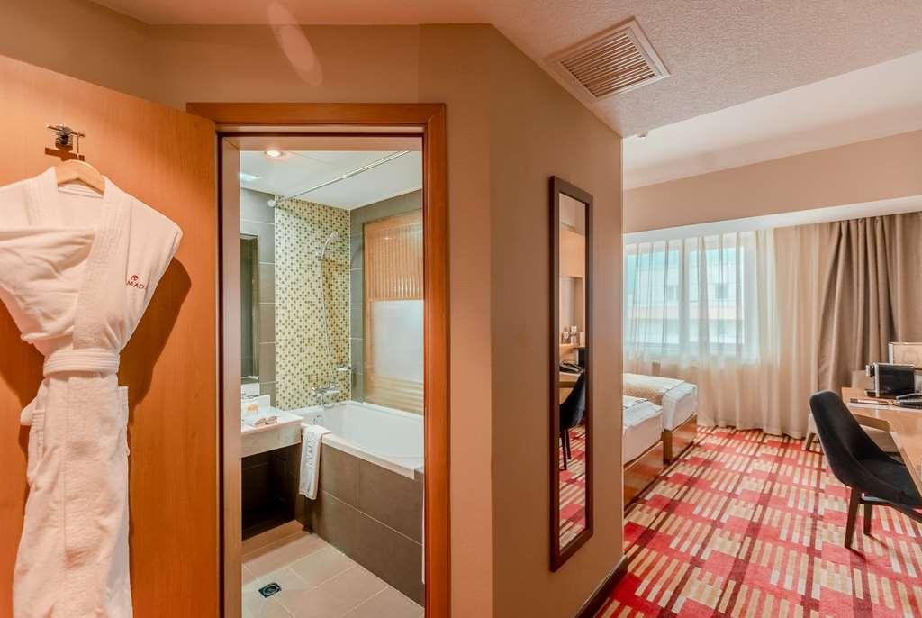 Ramada Ulaanbaatar City Center Szoba fotó
