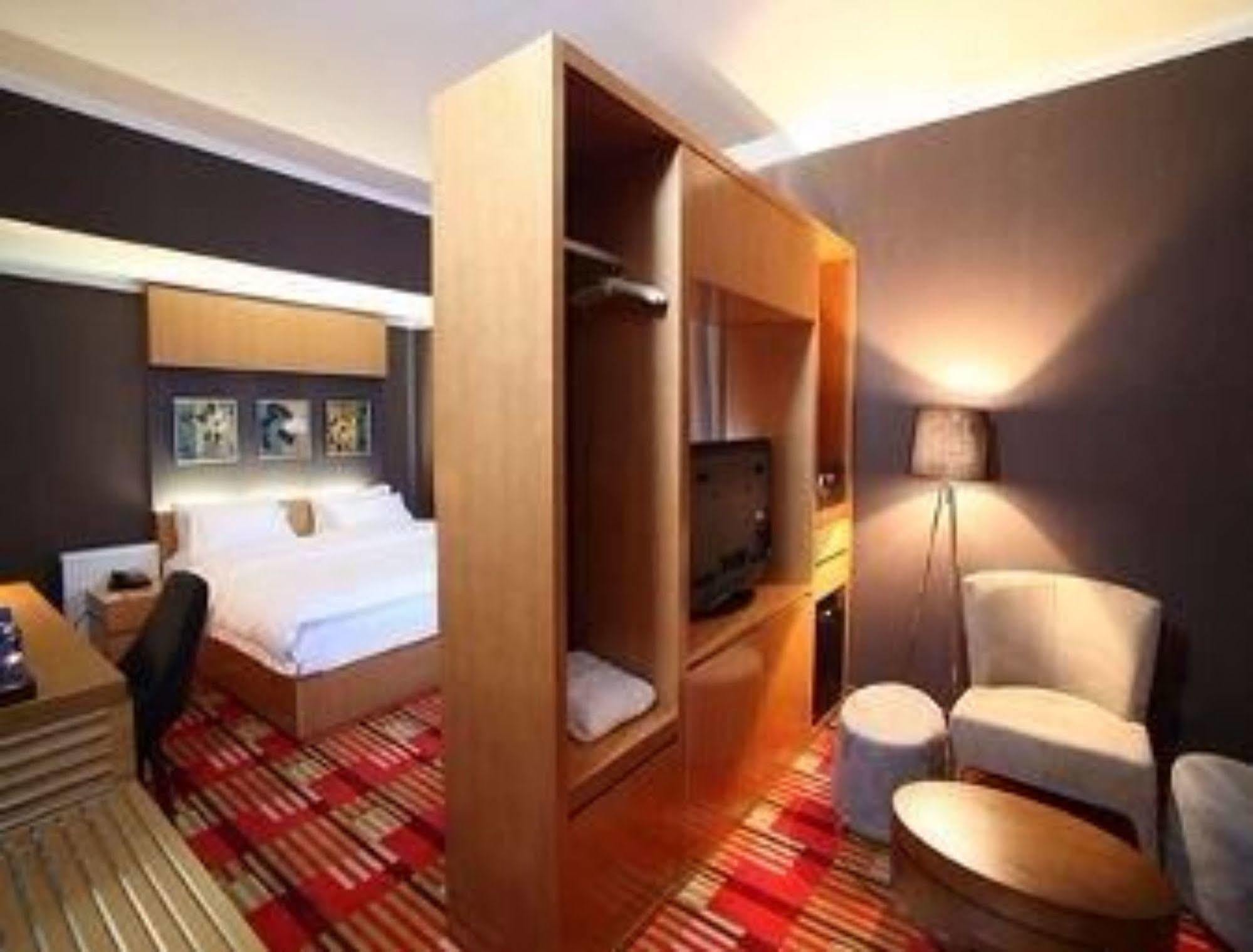 Ramada Ulaanbaatar City Center Kültér fotó